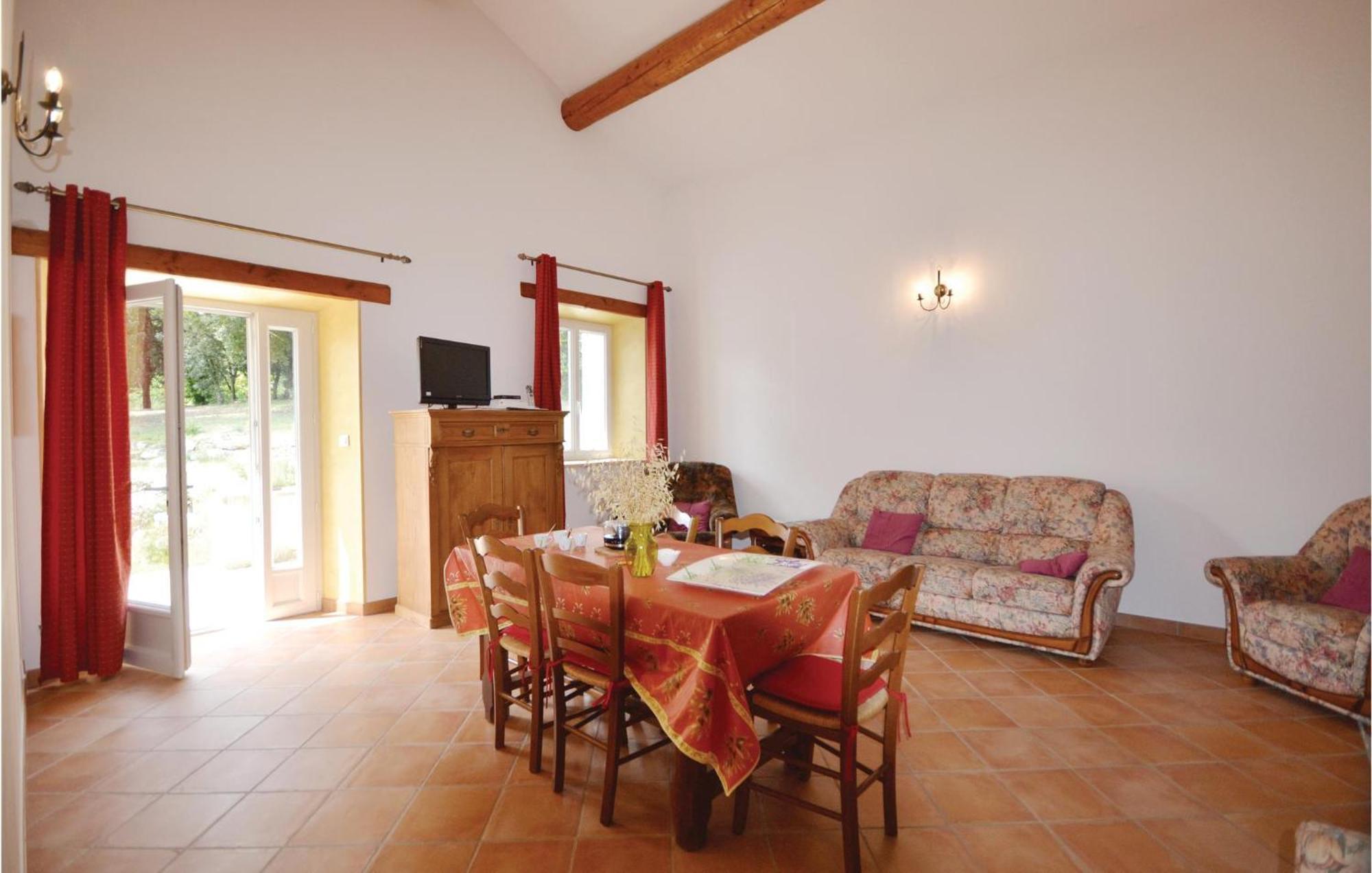 Awesome Home In Bollene With Wifi エクステリア 写真